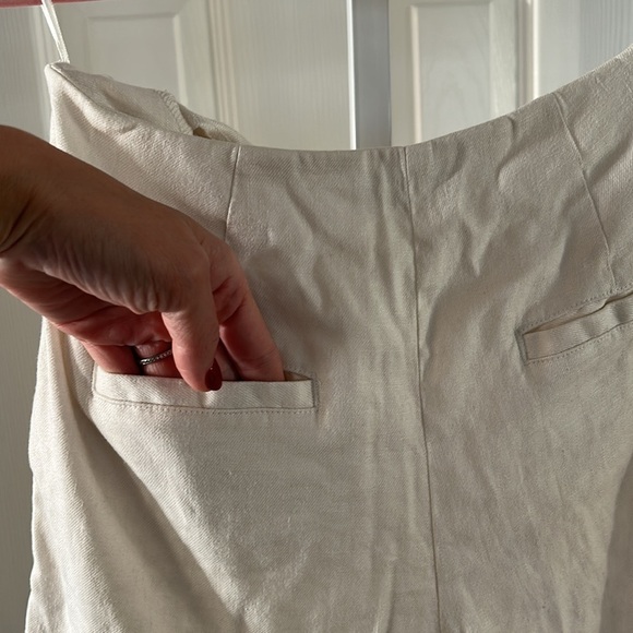 Saunders x RTR White Linen Shorts - Picture 11 of 12